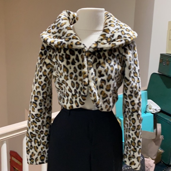 Leopard 🦥jacket - Picture 2 of 7